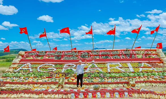 Lula cogita "medidas drásticas" para conter alta dos alimentosLula cogita "medidas drásticas" para conter alta dos alimentos