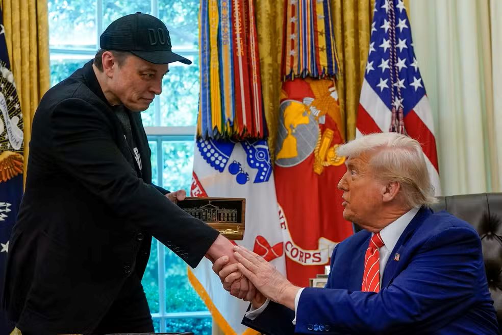 Musk chama de 'repugnante' projeto de lei orçamentária de Trump: 'Não aguento mais'