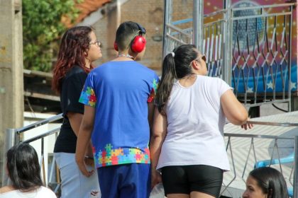 DIA DO SILÊNCIO – Crianças com deficiência ganham dia exclusivo na 35ª Festa do Folclore DIA DO SILÊNCIO – Crianças com deficiência ganham dia exclusivo na 35ª Festa do Folclore