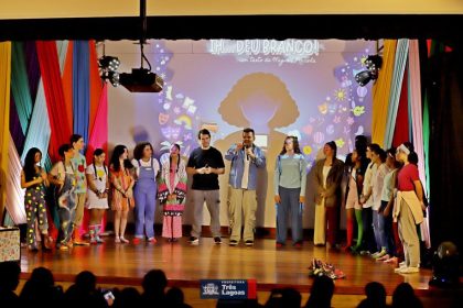 Espetáculo Infantil “IH… DEU BRANCO!” lotou teatro de Três Lagoas Espetáculo Infantil “IH… DEU BRANCO!” lotou teatro de Três Lagoas
