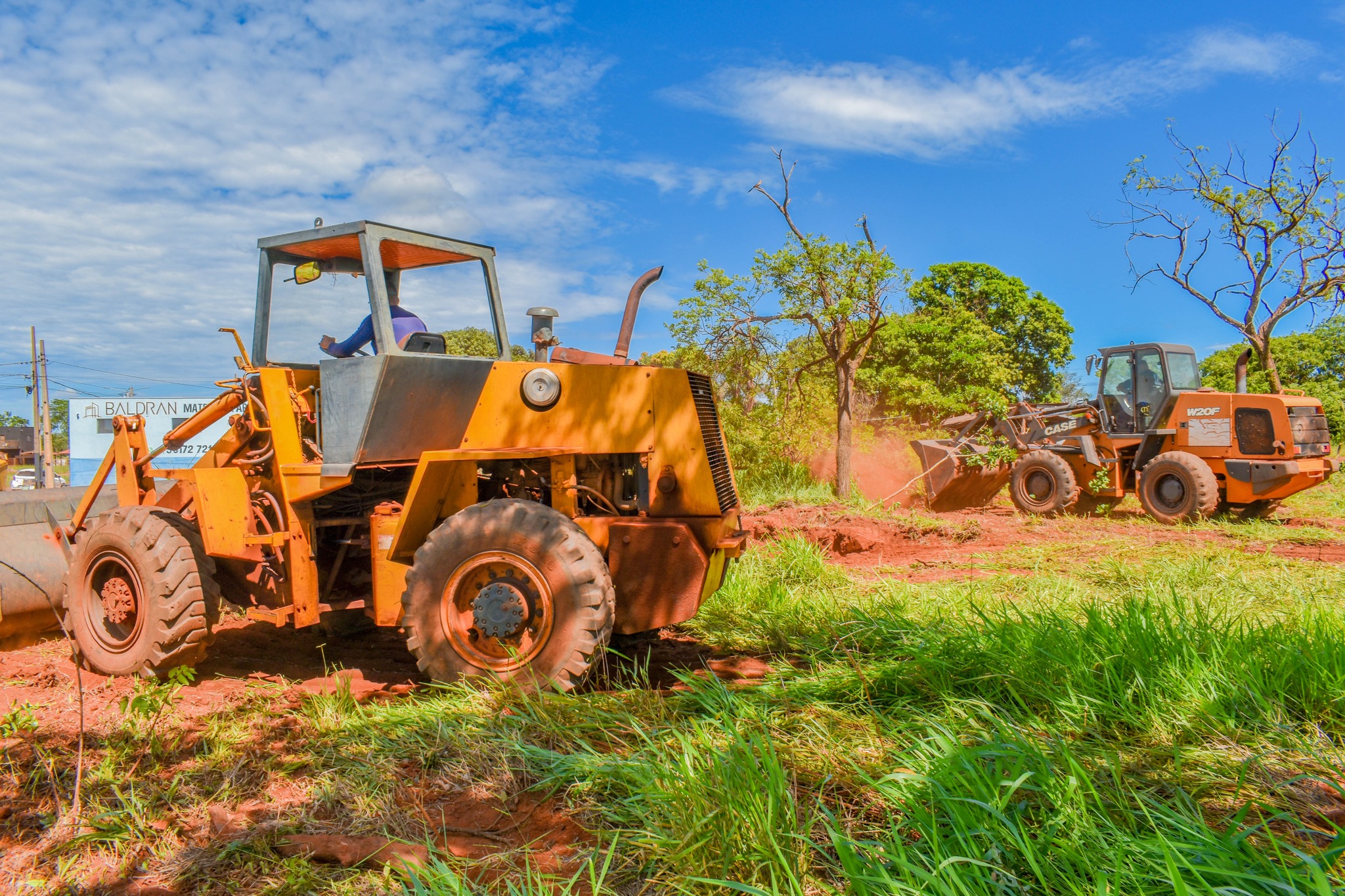 Prefeitura continua com mutirão de limpeza em diversas regiões de Selvíria