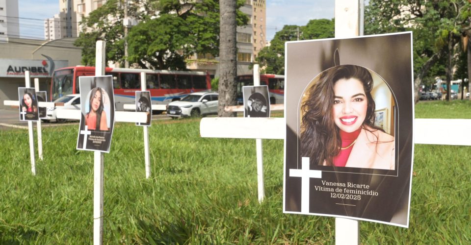 Com quatro mulheres mortas por dia, Brasil bateu recorde de feminicídios em 2025