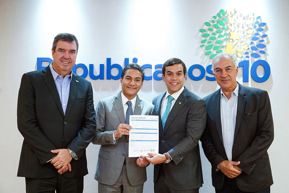 Beto Pereira se filia ao Republicanos apadrinhado por Riedel, Azambuja e Pereira 