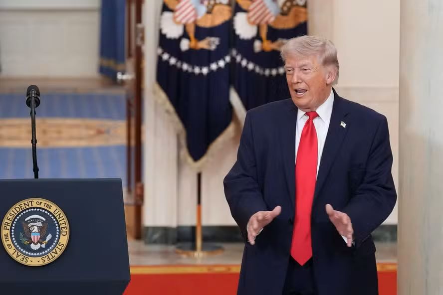 Trump dá mais '48 horas' para Irã fechar acordo ou reabrir Estreito de Ormuz e promete 'inferno'