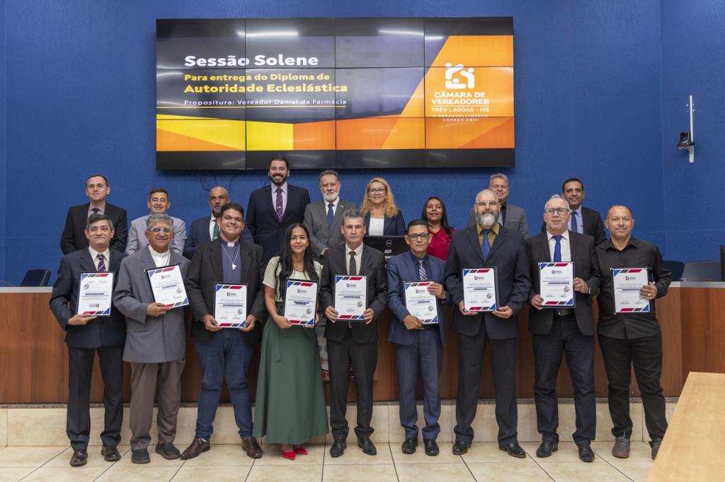 Câmara homenageia lideranças religiosas com Diploma de Autoridade Eclesiástica