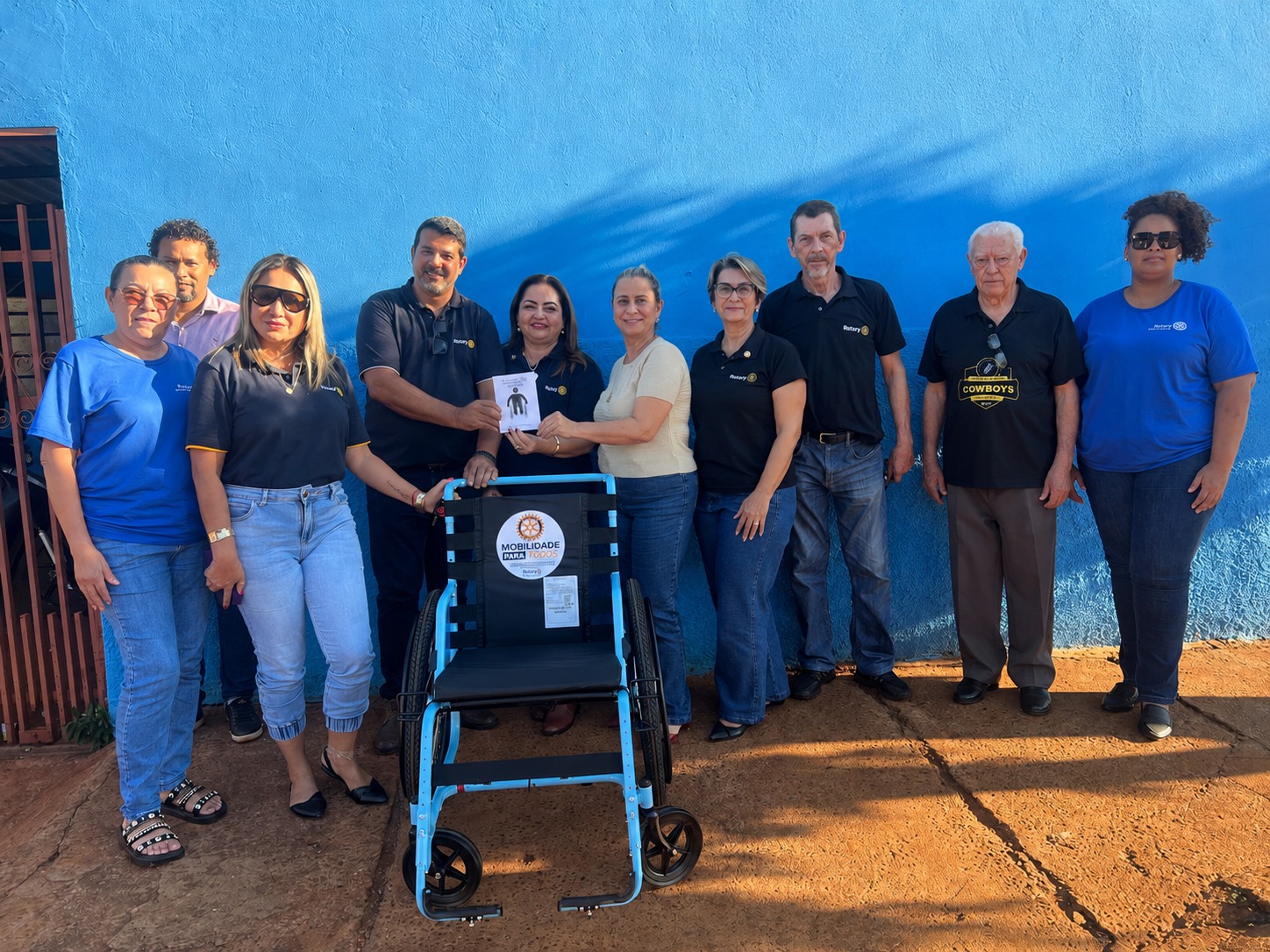 Rotary Club de Selvíria doa cadeiras de rodas para instituições assistenciais e de saúde