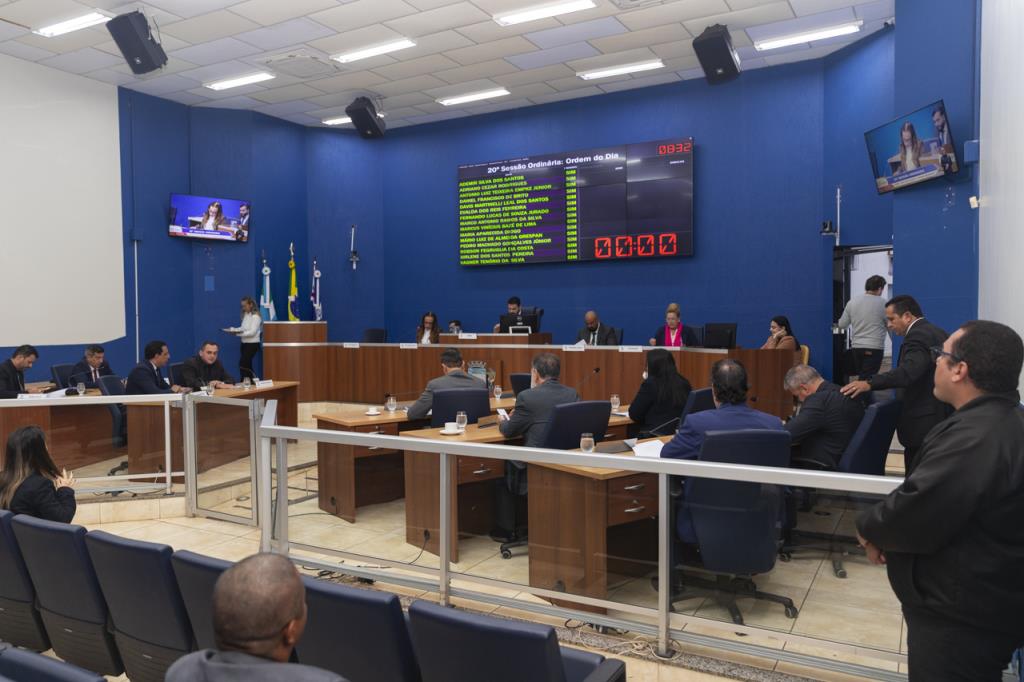 Câmara aprova auxílio alimentação a servidores que fazem plantão mínimo de oito horas