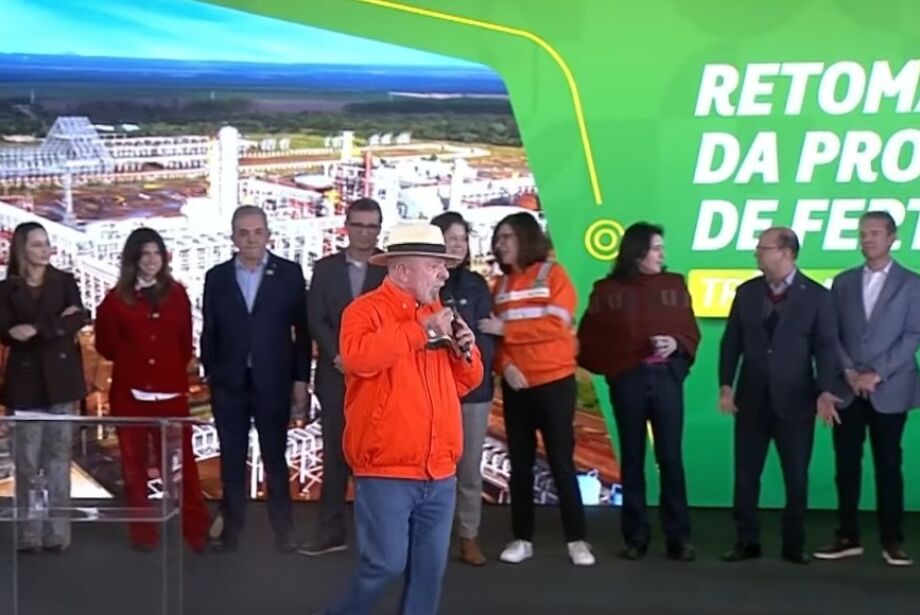 Em MS, Lula retoma obra em fábrica de fertilizantes parada há 11 anos  