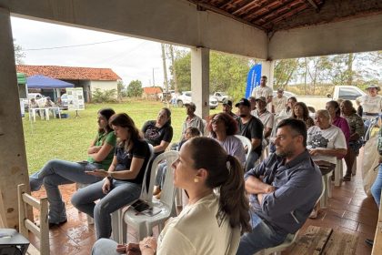 2ª Semana da Agricultura Familiar começa com capacitação sobre produção de leite em pequenas propriedades