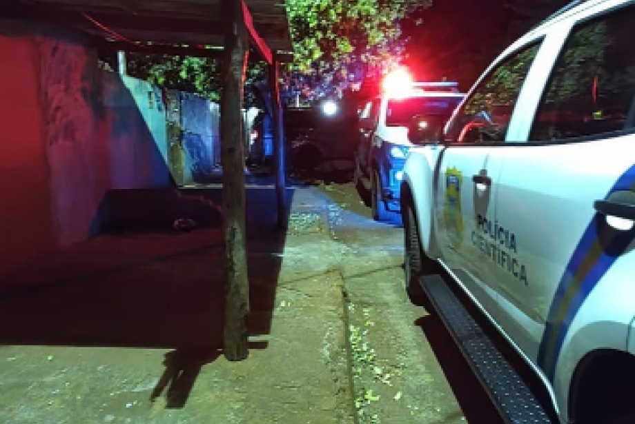 Homem é perseguido e morto a tiros dentro de casa em Maracaju  