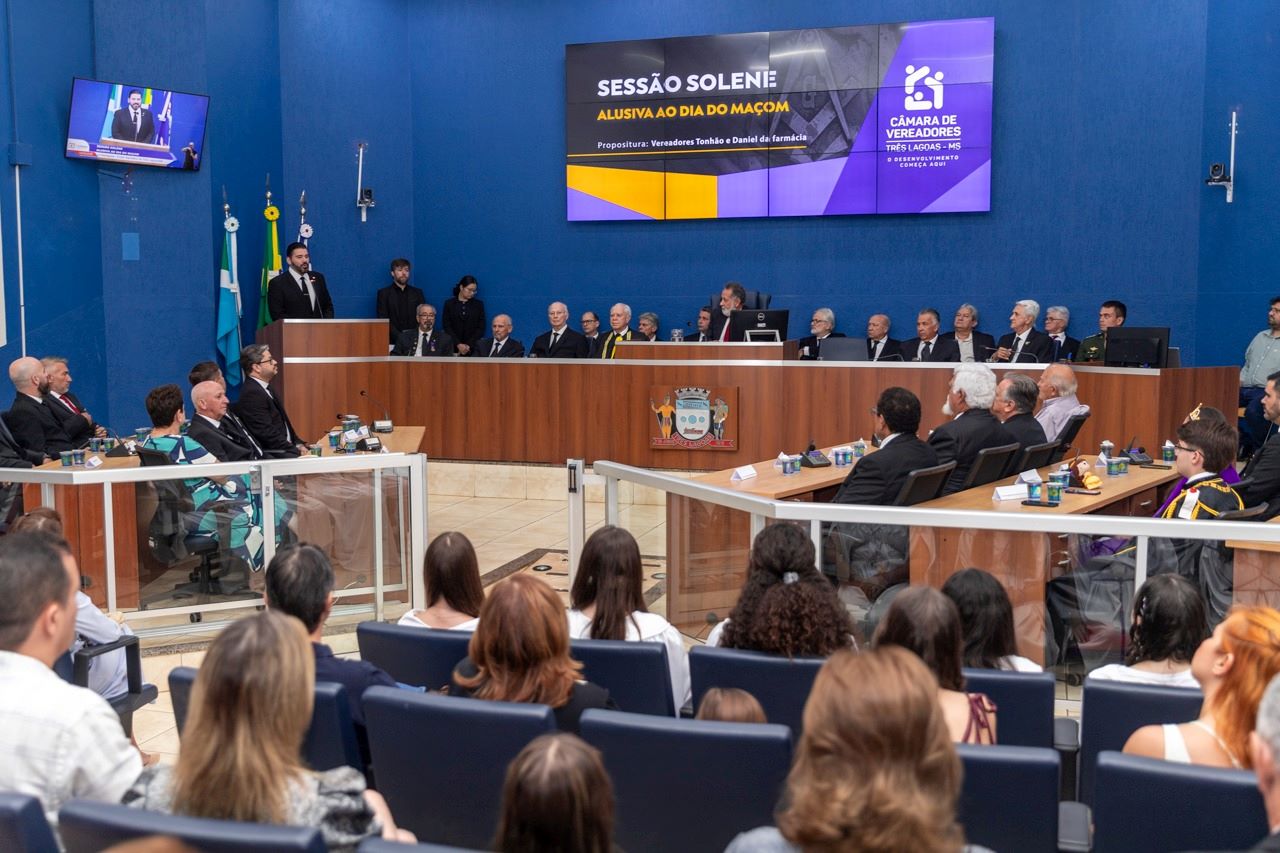 Vereadores promovem inédita sessão solene alusiva ao Dia do Maçom 