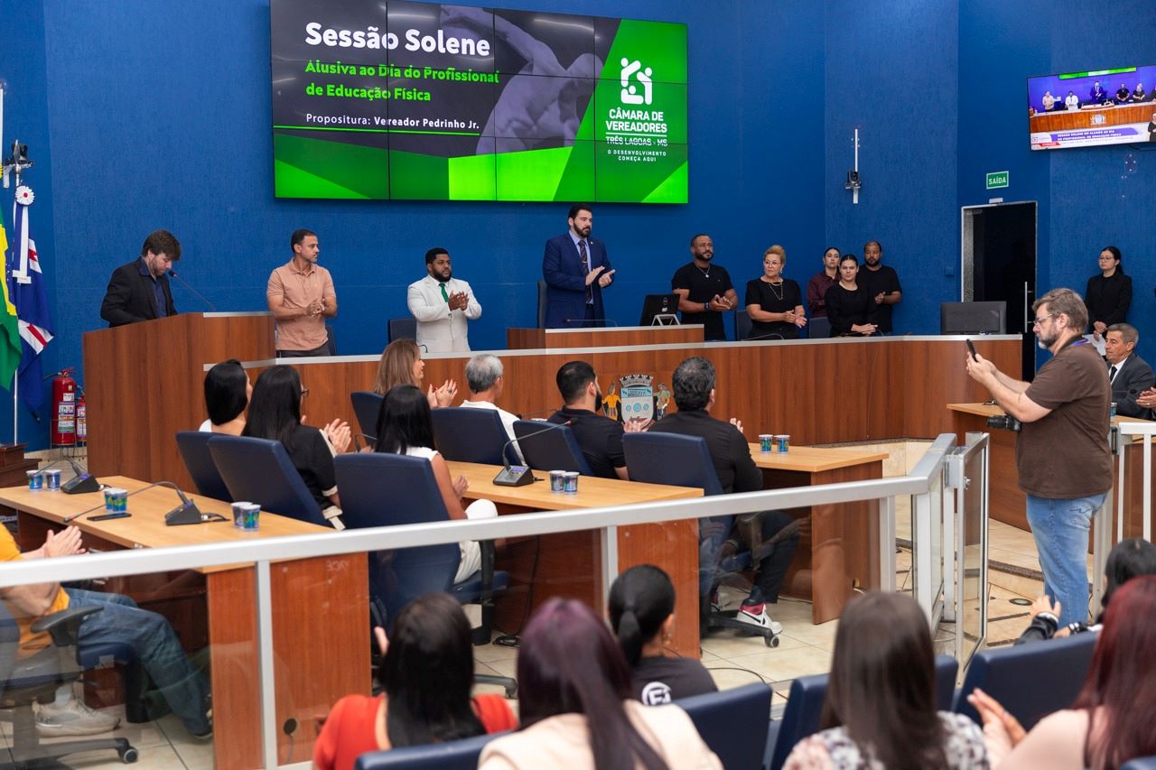 Educadores físicos recebem homenagem durante sessão solene