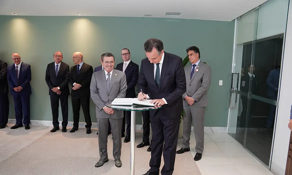 Rodrigo Pacheco toma posse como ministro do TCU